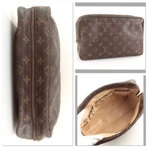 🎊❌Sold❌Louis Vuitton Pouch Cosmetic Makeup Bag